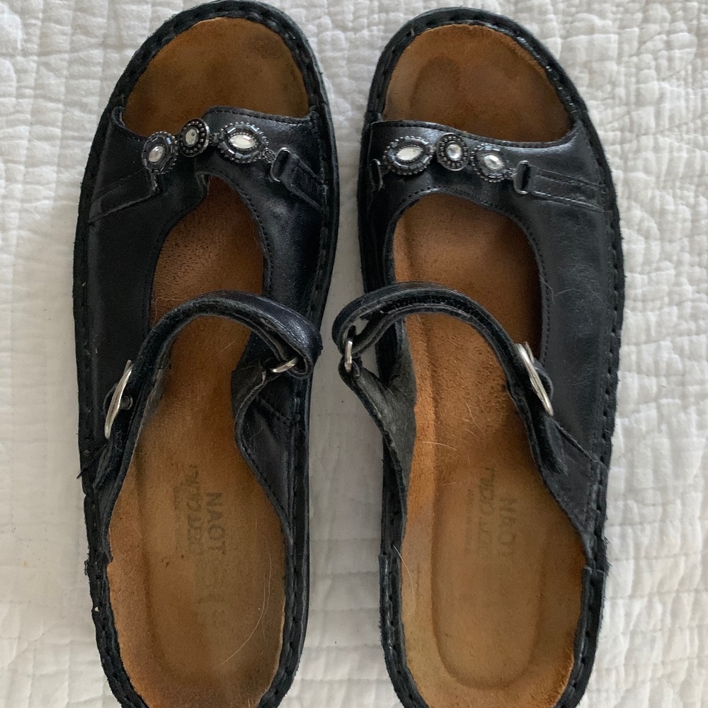 Naot Black Leather Slip On Comfort Sandals Size 38